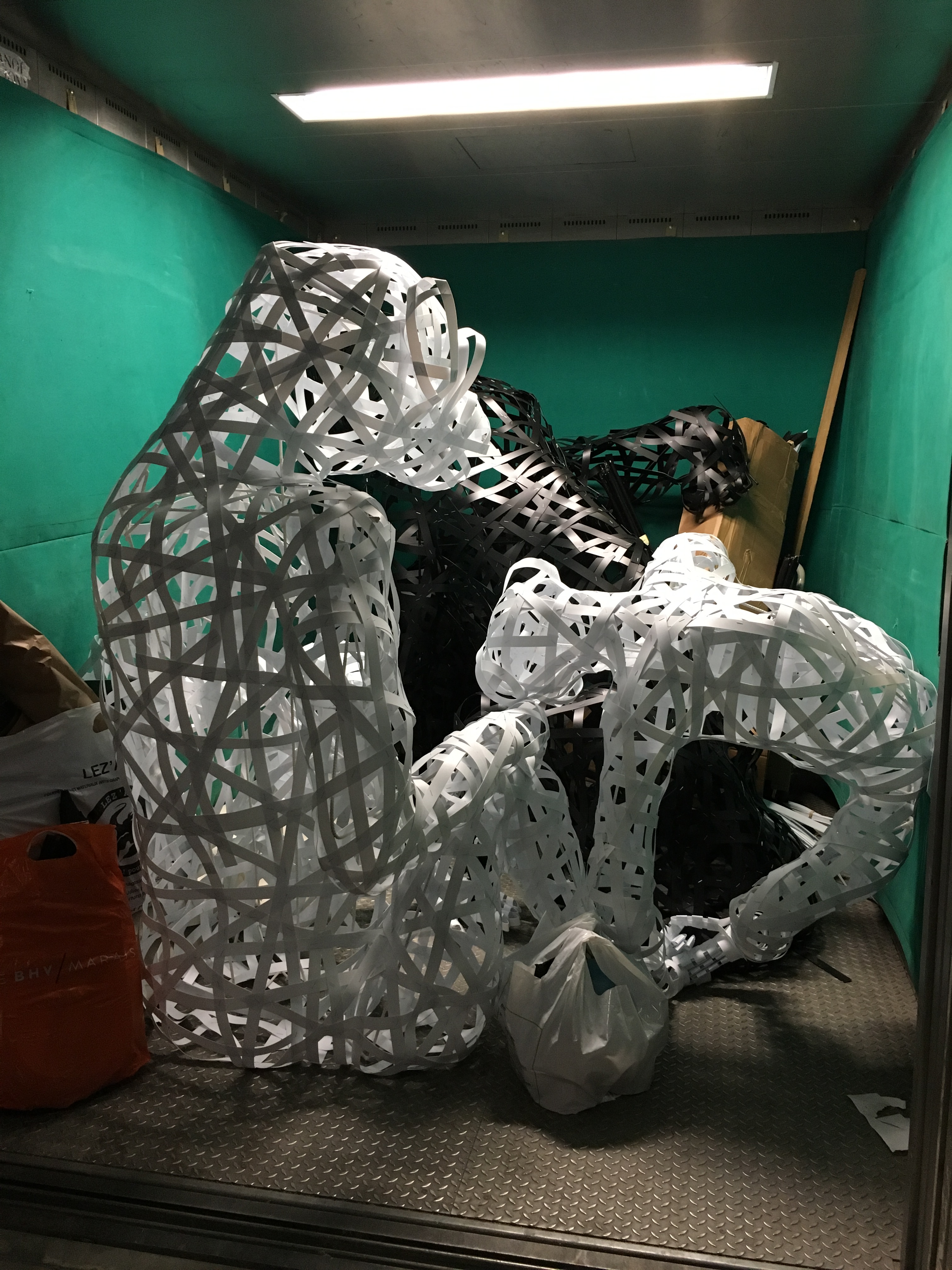 transport des animaux Jungle Battle, dans le cadre de l'expo PLAY! aux Docks, été 2016