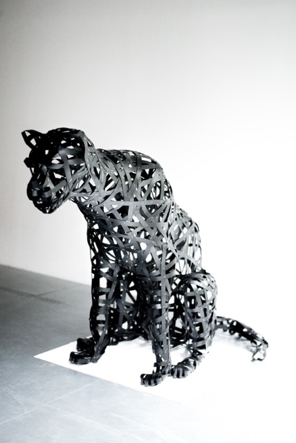 une panthère pour l'installation Jungle Battle, dans le cadre de l'expo PLAY! aux Docks, été 2016