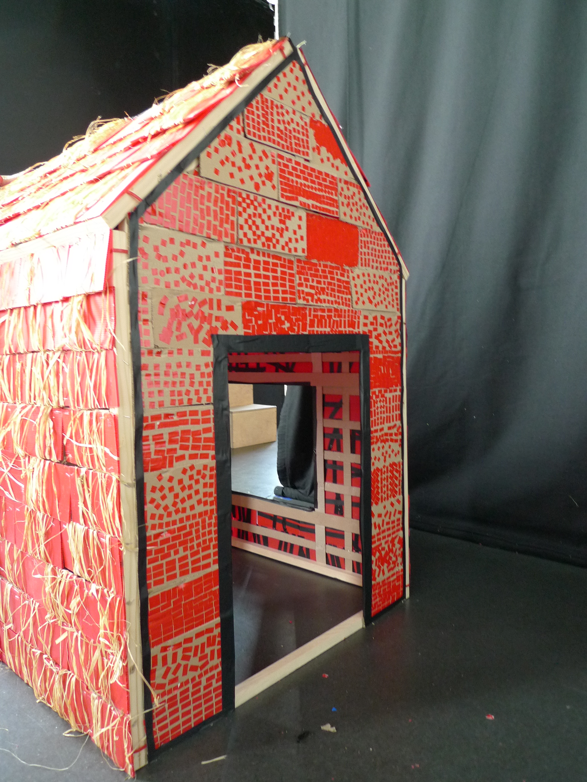 une maison des petits cochons pour le CAUE92