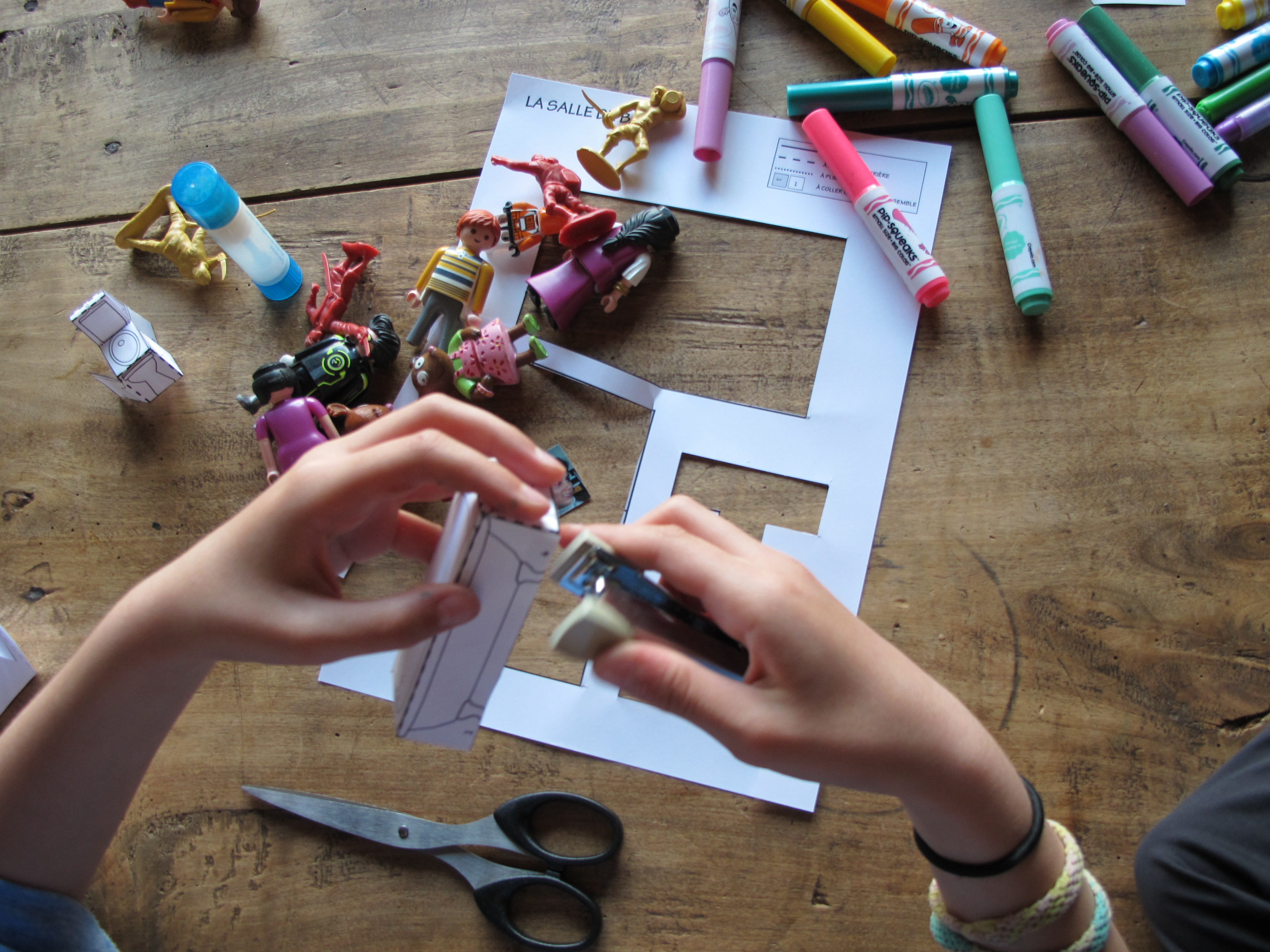 Agrafage des meubles