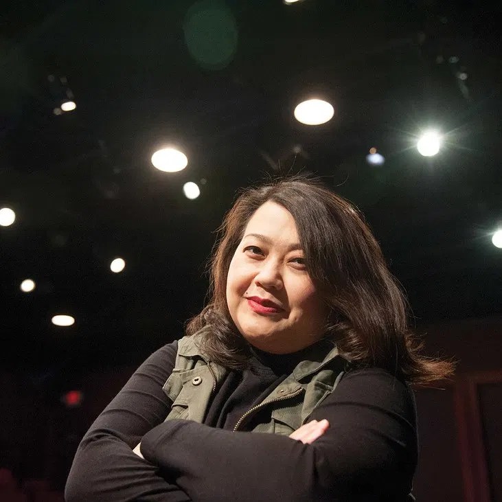 May Lee Yang Medium - Stunning Mobile Colorful Pictures | Free Download