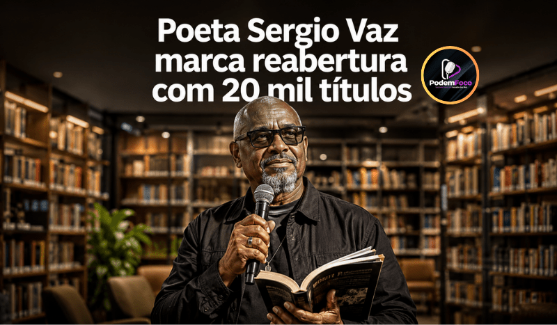 Ilustração editorial do poeta Sergio Vaz segurando um livro aberto e um microfone dentro de uma biblioteca, com estantes ao fundo e chamada sobre a reabertura do espaço com 20 mil títulos.