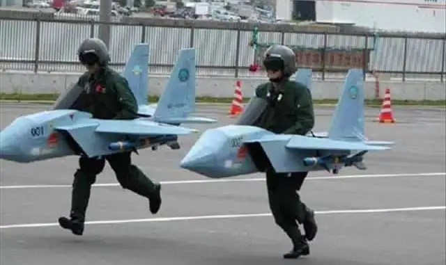 f16