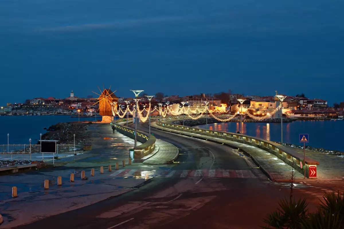 nesebar-most-vecher
