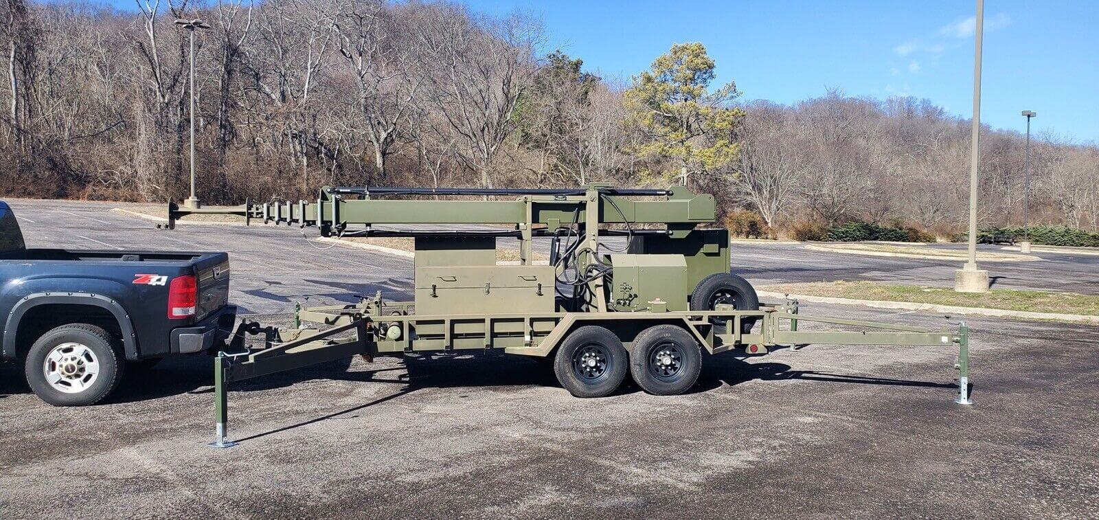 FloatoGraph 80ft COW Mobile Cell Tower Military Mast Antenna Radio Trailer main product view