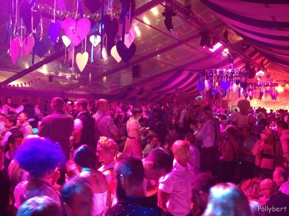 the tent @pink Wiesn