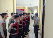 Satuan Samapta Polres Pangandaran melaksanakan kegiatan pengarahan rutin sebelum pelaksanaan tugas