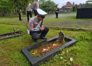 KANIT KAMSELTIBCARLANTAS POLRES PANGANDARAN AIPTU ACEP YUDI HERIYANTO, S.H., LAKSANAKAN ZIARAH KHIDMAT DI TAMAN MAKAM PAHLAWAN