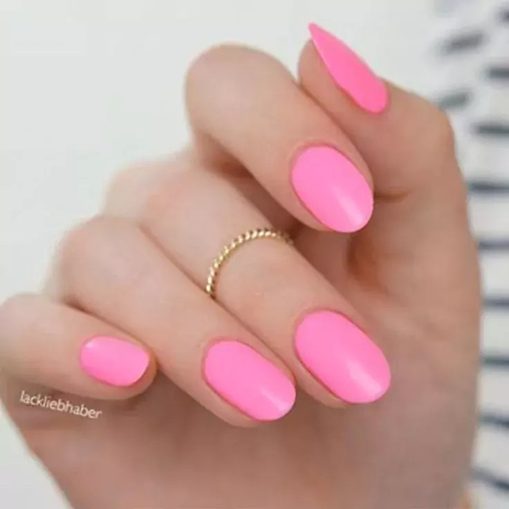 Classy pink almond nails: top elegant styles & designs for 2024