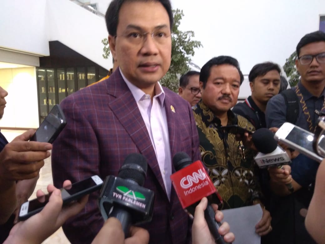 Kpk mendalami keterlibatan azis syamsuddin dalam perkara dugaan suap mantan bupati kukar ke akp robin. Ini Pesan Aziz Syamsuddin Jelang Peringatan Hari Lahir Pancasila Pontas