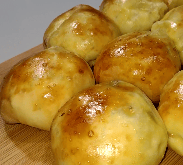 SALGADO DE RICOTA COM CALABRESA