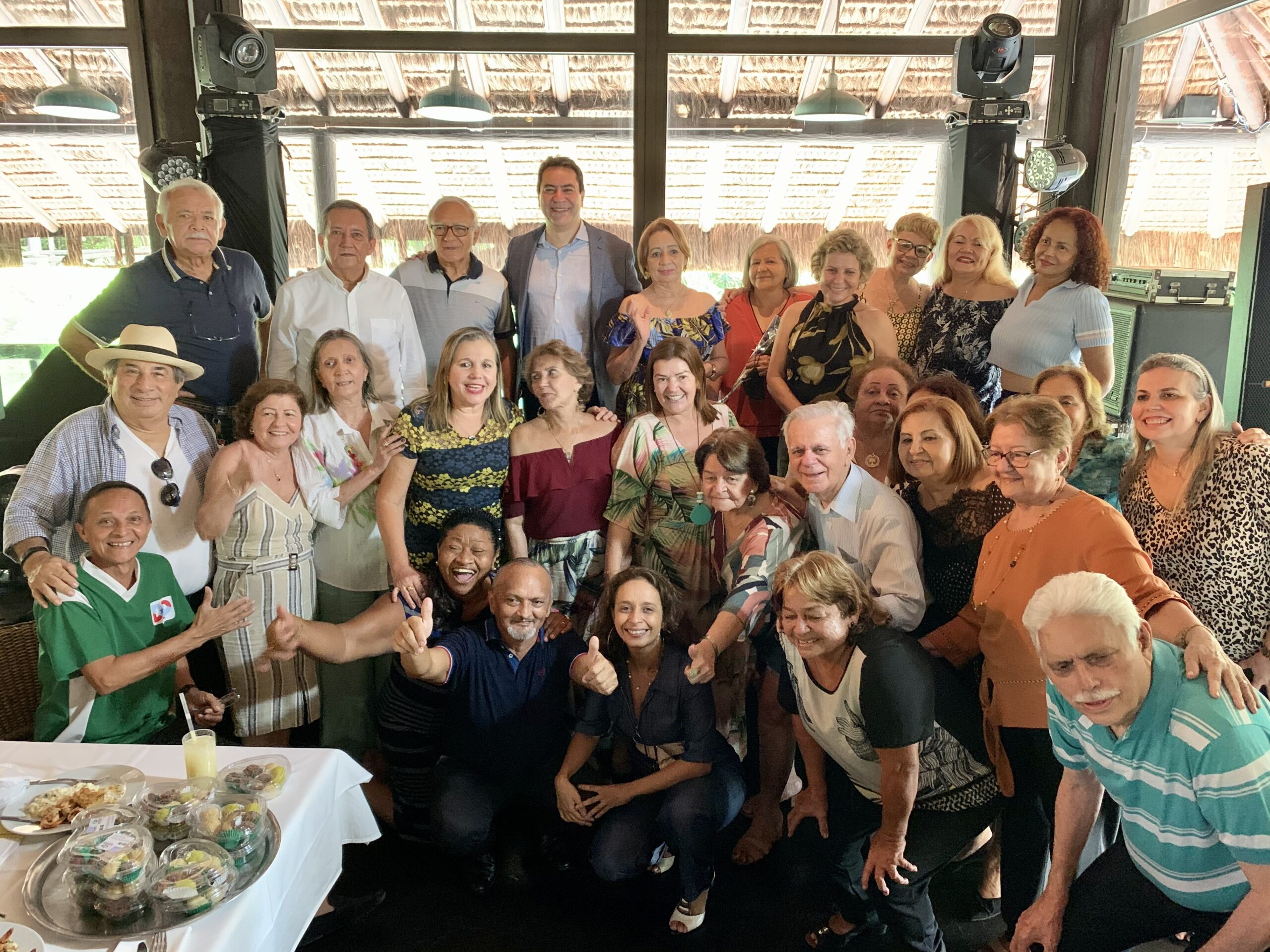 Read more about the article Veja as fotos da confraternização dos aposentados e aposentadas no Manjar das Garças