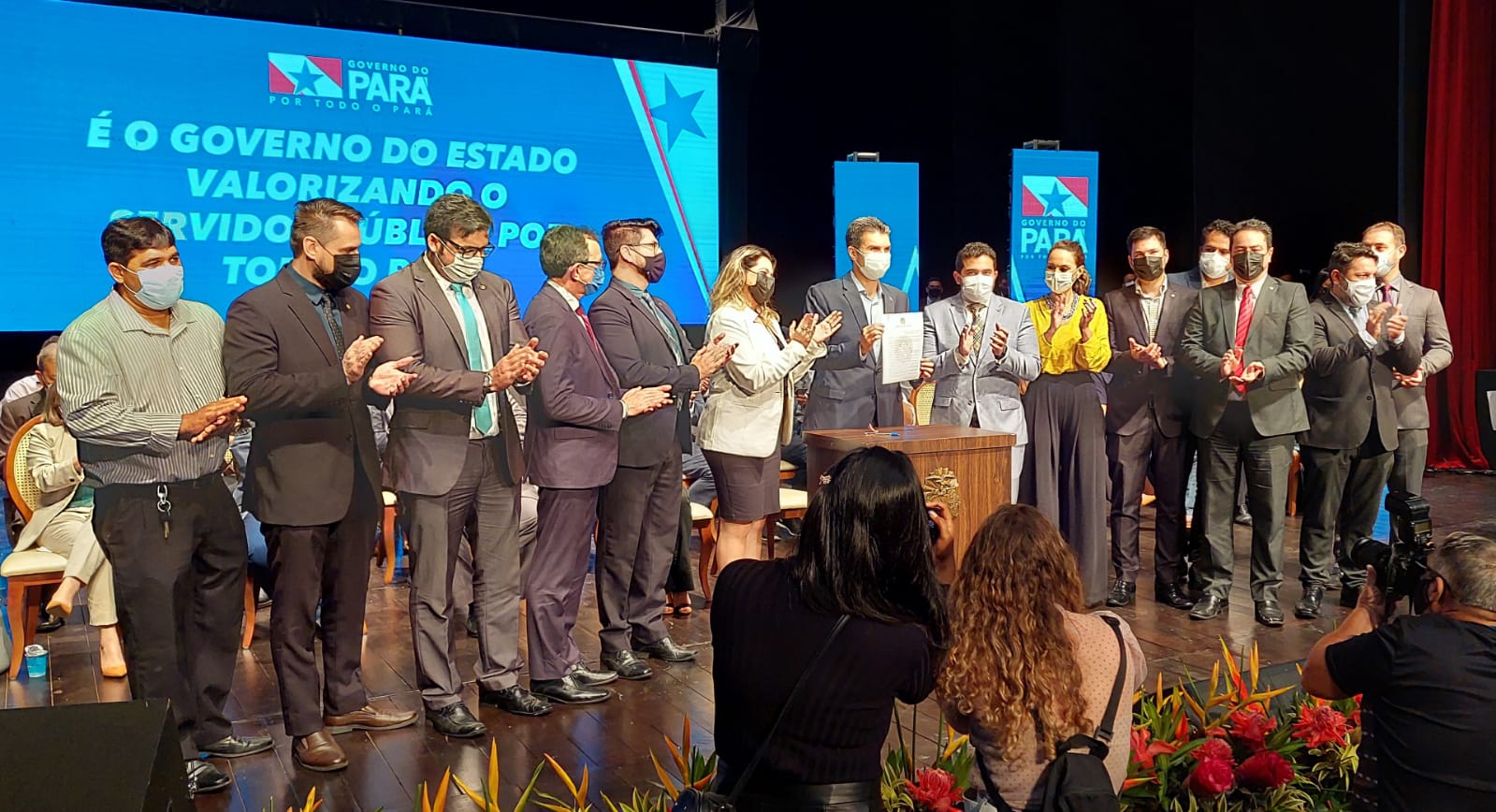 Read more about the article ADPEP participa de cerimônia que reajusta a remuneração de membros e servidores
