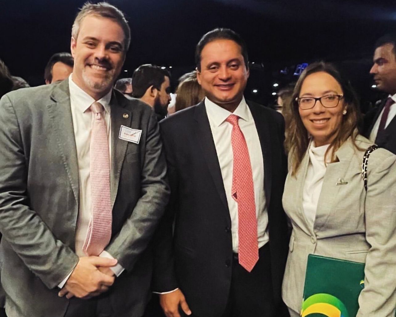 You are currently viewing ADPEP presente na aprovação no Senado Federal de Projeto de Lei que reconhece a carreira de Defensor Público como atividade de risco