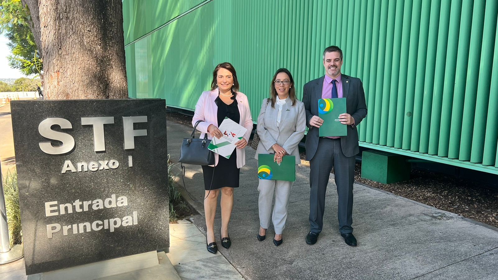 Read more about the article ADPEP, ANADEP e DPE atuam em ações de interesse institucional e da carreira no Supremo Tribunal Federal