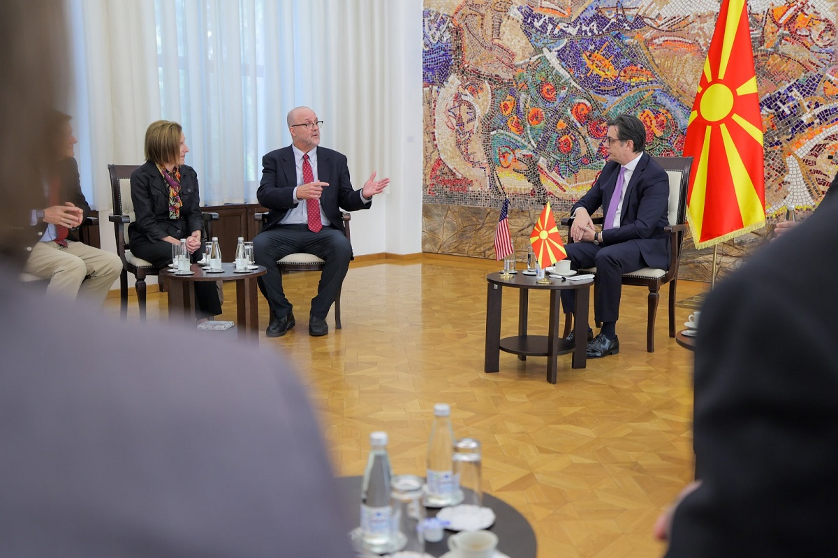 Presidentit Pendarovski zhvilloi takim me përfaqësuesit e Këshillave amerikanë për arsim ndërkombëtar