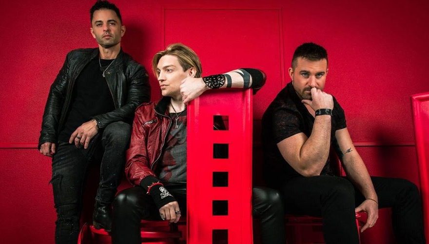 Daniel Damico (esq.), Alex Band (centro) e Liberati (dir.), do The Calling: banda vem ao Brasil para maratona de shows, entre turnê e festivais | Divulgação