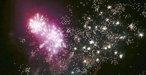 Prefeitura de Manaus comemora 139 anos da Praça 14 de Janeiro e show pirotécnico chama a atenção