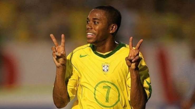 STJ dá primeiro passo para Robinho cumprir pena por estupro coletivo no Brasil
