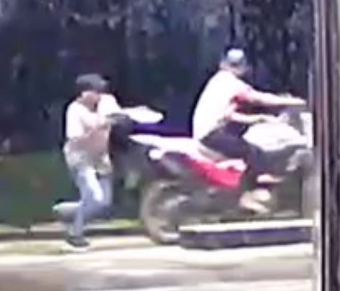 MOTOQUEIROS ‘TOCAM O TERROR’ COM ONDA DE ASSALTOS DURANTE À NOITE NO MUNICÍPIO DE IRANDUBA, REGIÃO METROPOLITANA DE MANAUS