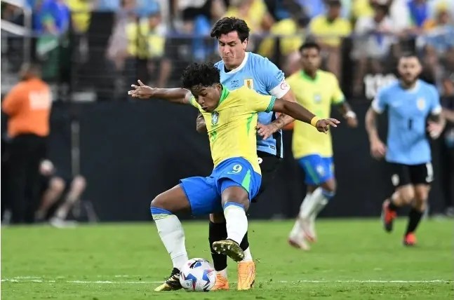 Brasil perde para o Uruguai nos pênaltis e é eliminado nas quartas de final da Copa América