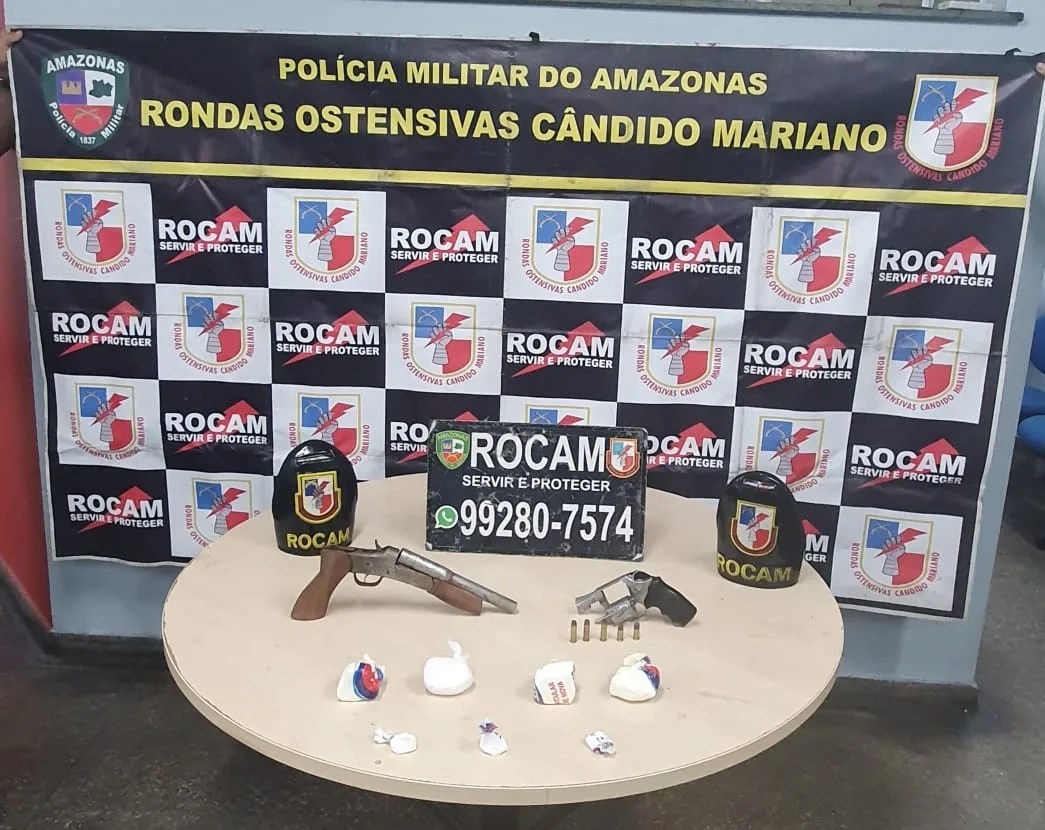 Casal é preso em flagrante comercializando drogas