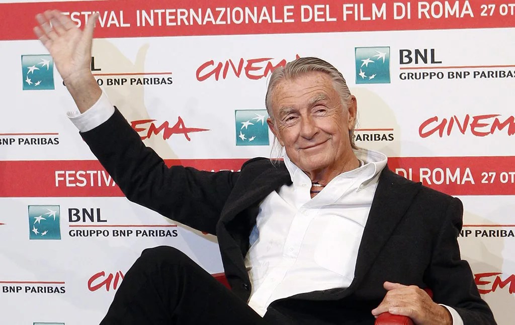 Morre Joel Schumacher, diretor de ‘Batman & Robin’ e ‘Os Garotos Perdidos’