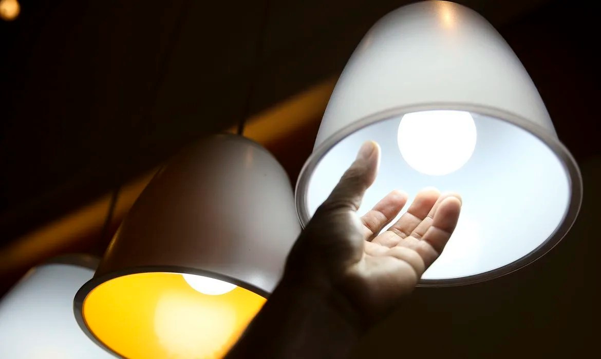 Energia elétrica pode voltar a ser cortada a partir de hoje