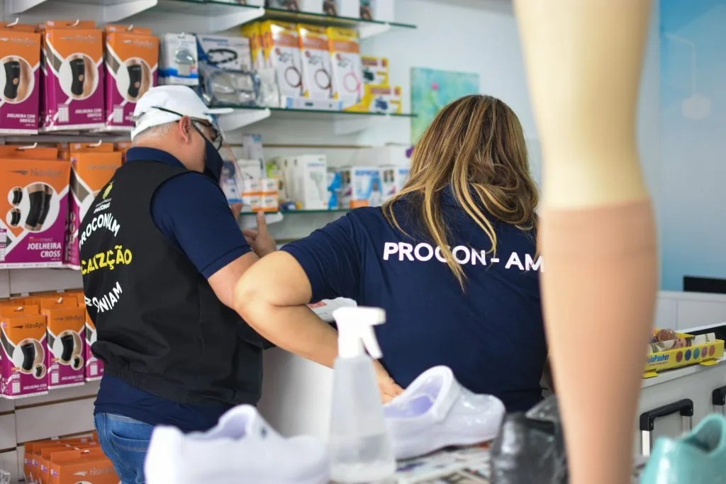 Procon-AM notifica loja por venda de oxímetro a R$ 220 e kit de CPAP a R$ 3,3 mil