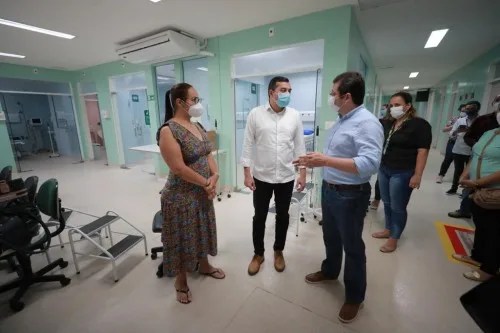 Governo do AM anuncia força-tarefa para reforçar estoques de oxigênio na rede estadual de saúde