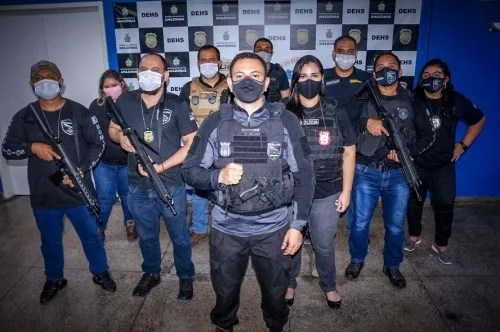 De março a dezembro de 2020, DEHS realizou 140 prisões e sete operações policiais
