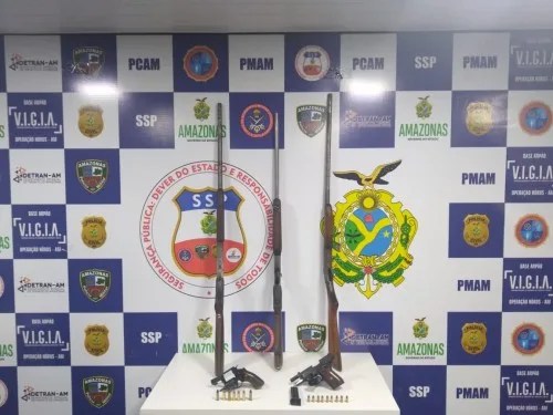 Base Arpão prende ‘pirata de rio’ e apreende espingardas, pistola e revólver