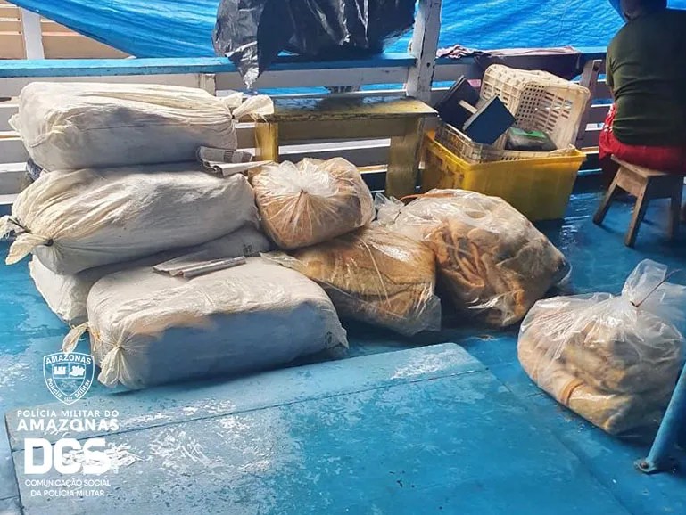 Polícia apreende 1,5 toneladas de pescado ilegal no Terminal Pesqueiro de Manaus