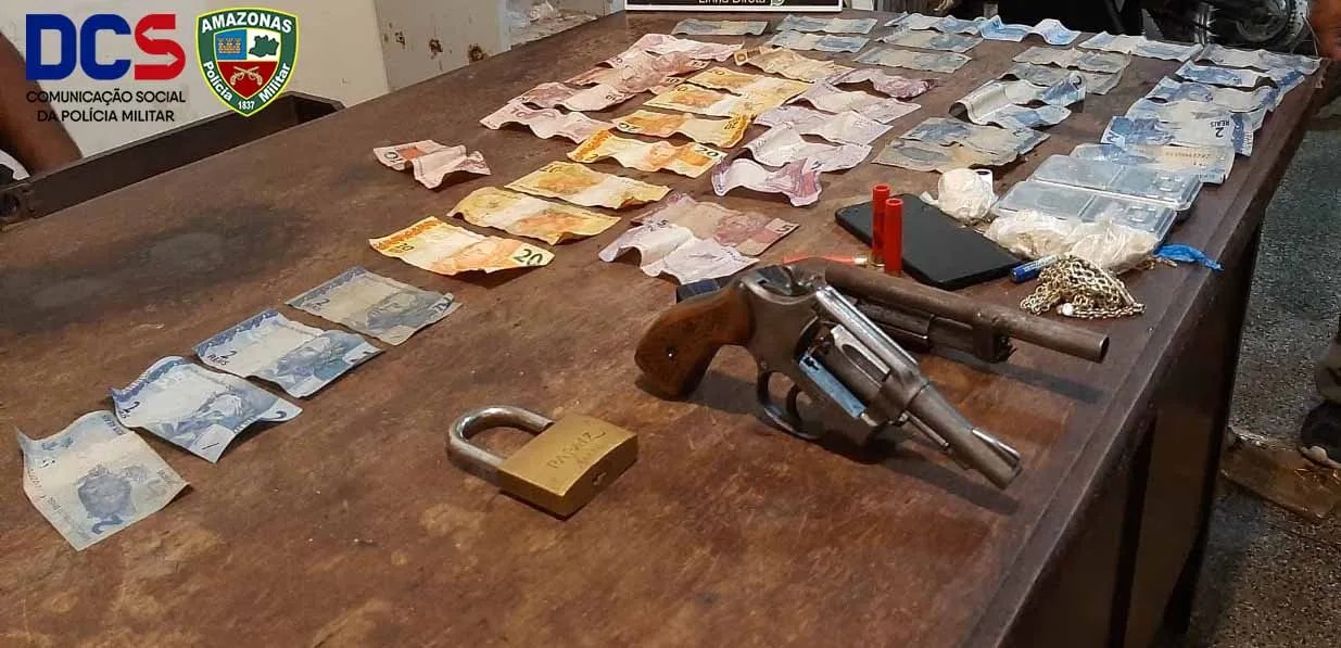 Polícia prende trio por roubo e apreende armas de fogo e drogas no AM