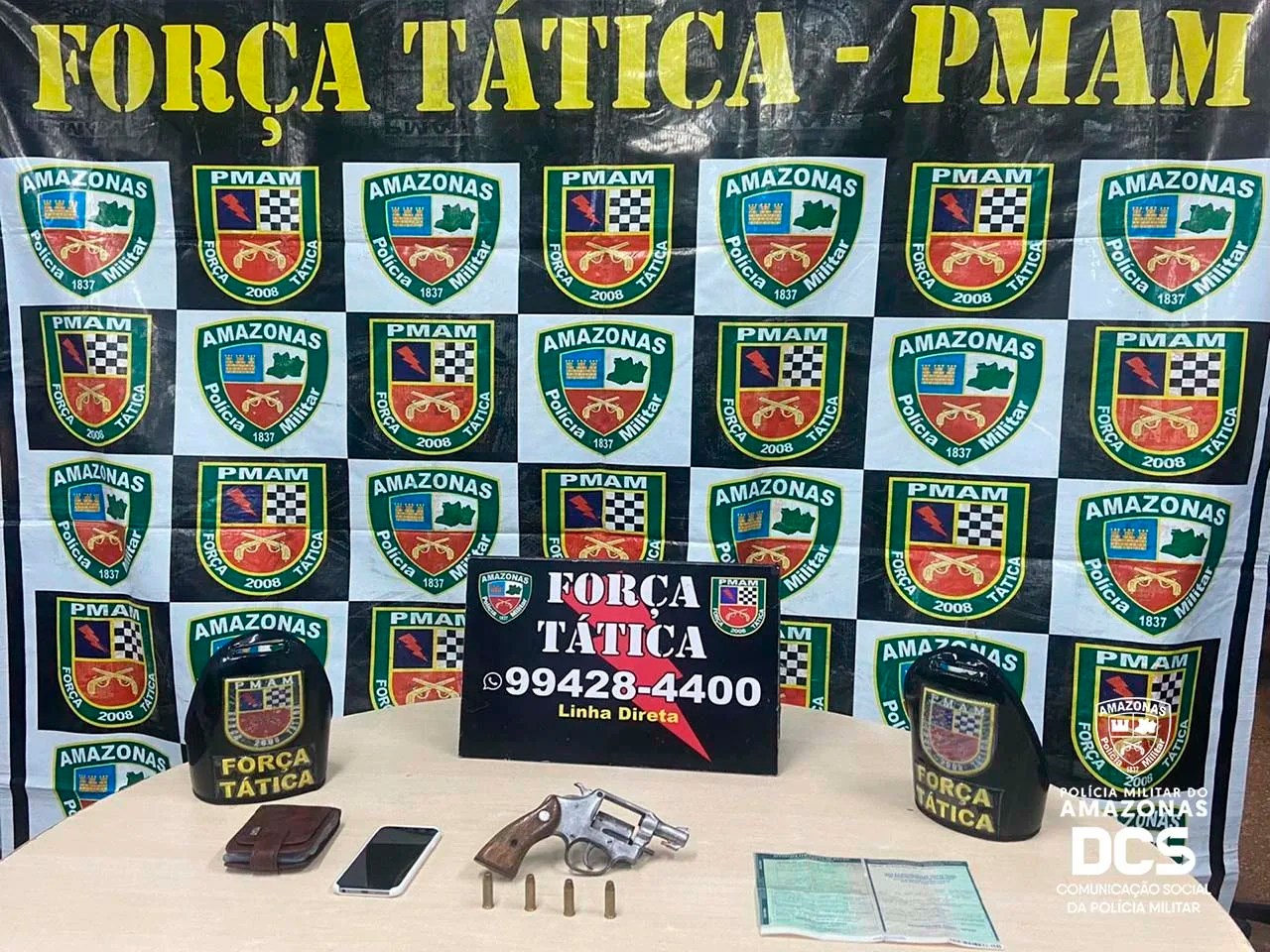 Polícia detém dupla pelo roubo de uma motocicleta no Japiim