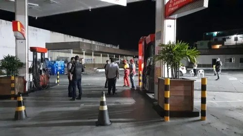 Quatro pessoas são detidas por descumprir toque de recolher em Manaus