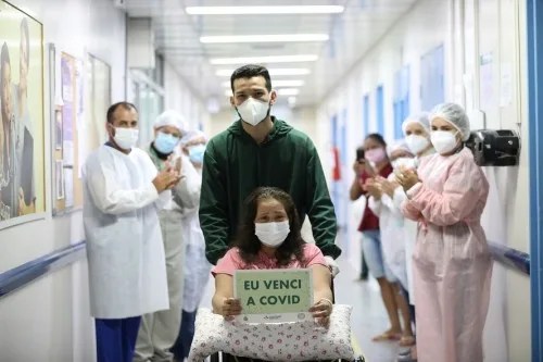Novas altas de pacientes recuperados da Covid-19 são registradas no HPS Platão Araújo