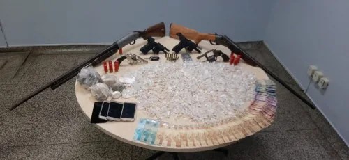 Operação policial prende quatro suspeitos de tráfico no Parque São Pedro