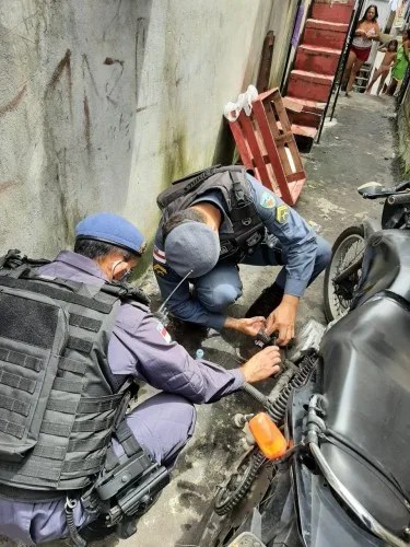 Homem é preso com motocicleta adulterada na Compensa