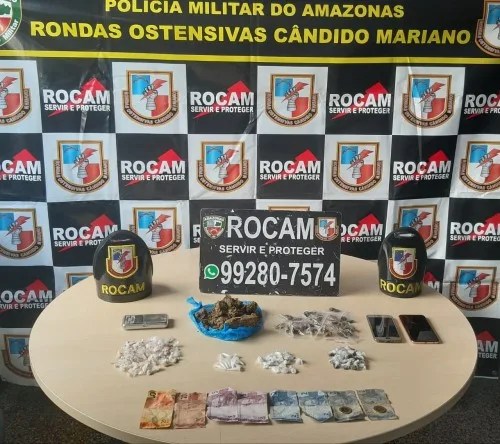 PM apreende 7.300 peixes ornamentais no porto de São Raimundo
