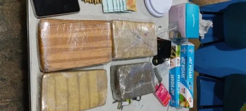 Casal do tráfico é preso com munições e mais de 4 kg de drogas no AM