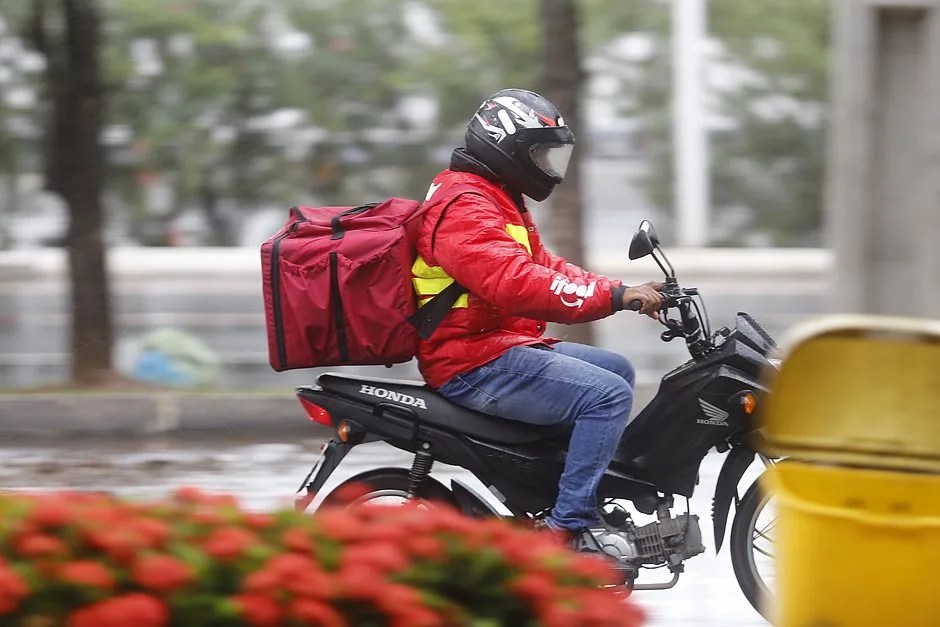 Cliente se recusa a pagar lanche e agride entregador