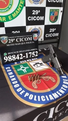 Arma de fogo é apreendida em beco na zona Leste de Manaus
