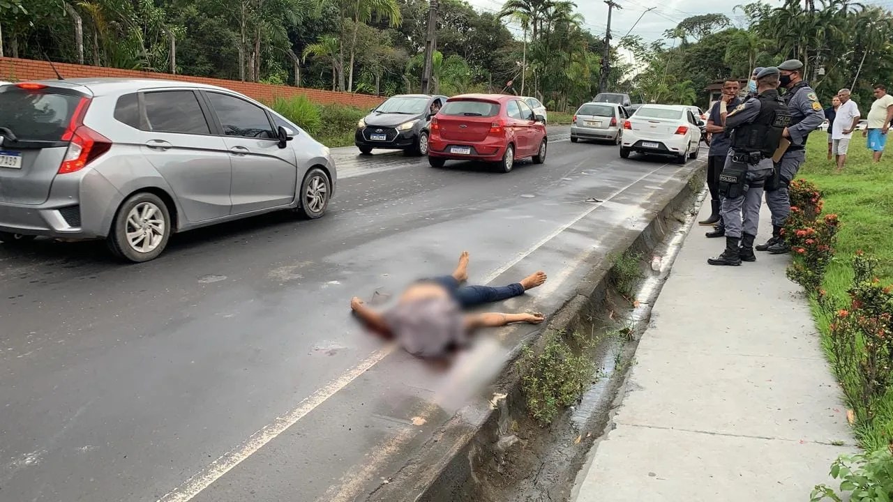 PMAM apreende adolescentes em posse de drogas e arma de fogo caseira, na zona leste