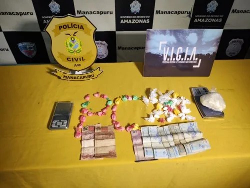 PC prende homem por posse de cocaína e balança de precisão