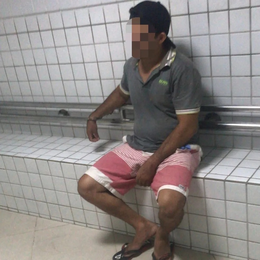 Adolescente é estuprada por homem que conheceu na internet