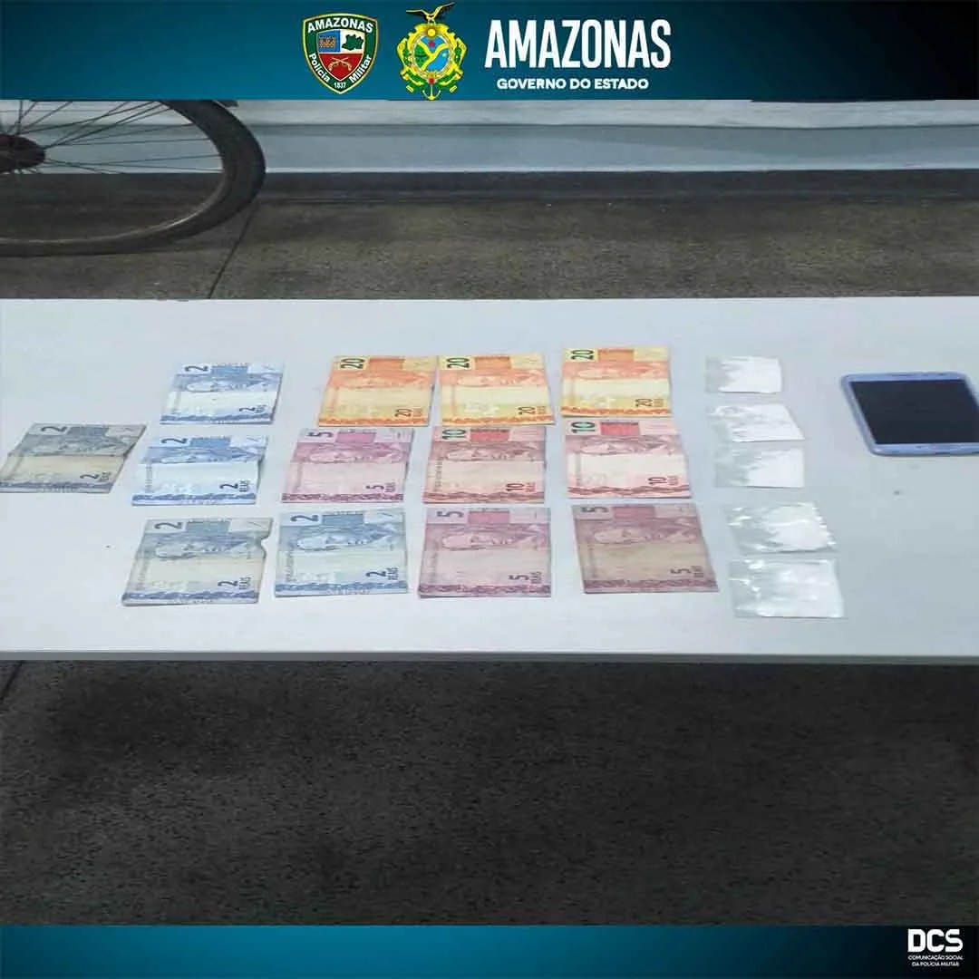 PM prende homem por tráfico de drogas e mandado de prisão em aberto, em Manaus