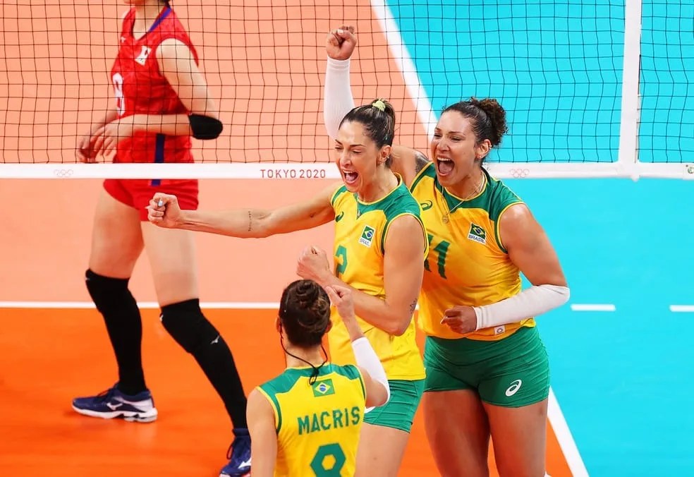 Brasil vence o Japão no vôlei feminino