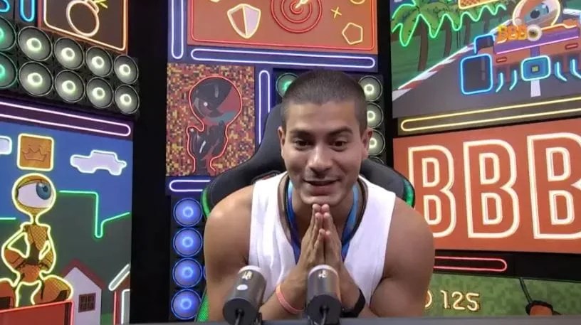 Arthur Aguiar volta a ser o favorito do público do ‘BBB’, com Lina em 2º