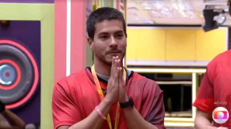 Arthur Aguiar vence prova com Lucas e é o nono líder do ‘BBB 22’